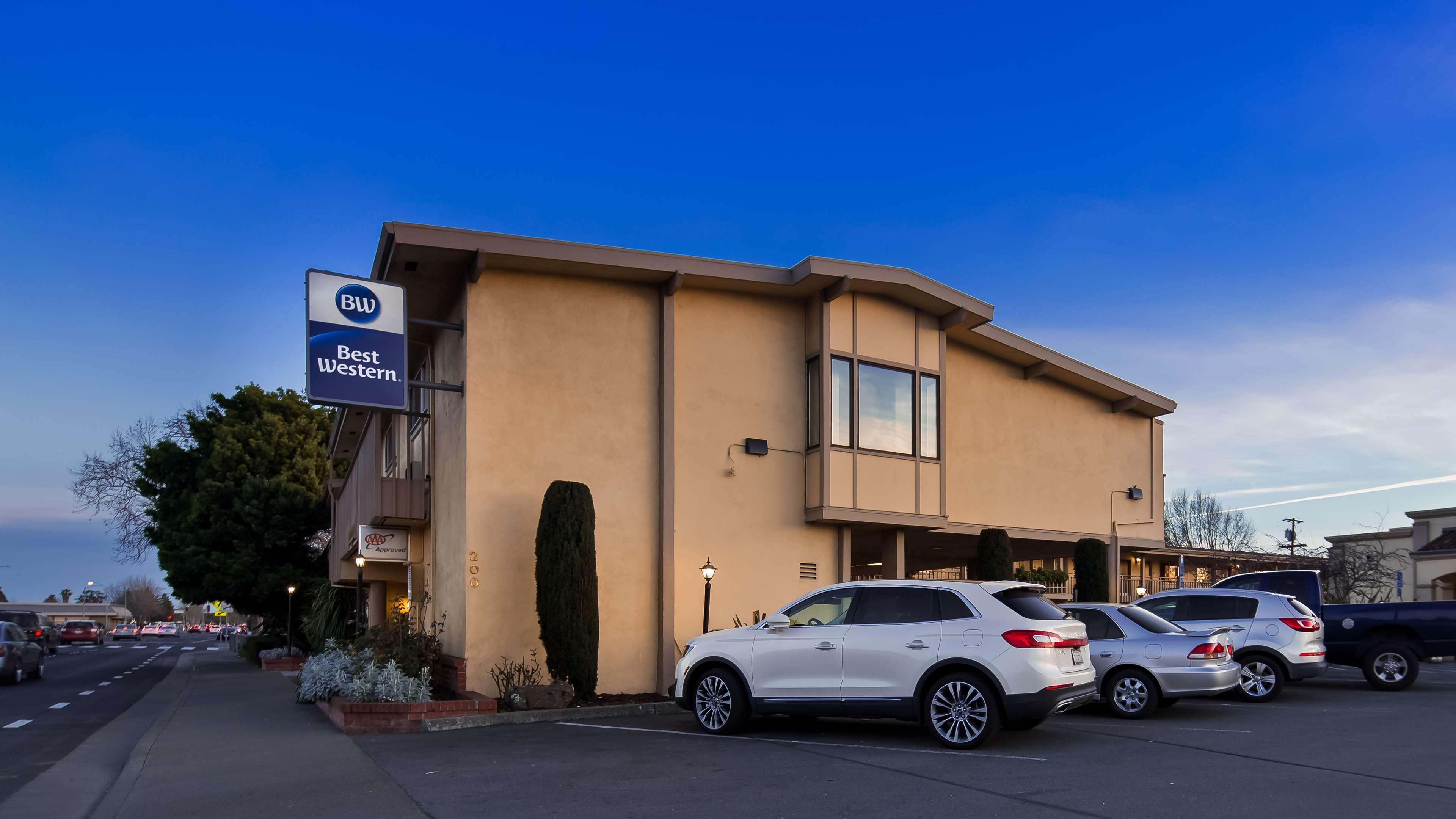 Hotel Western Petaluma