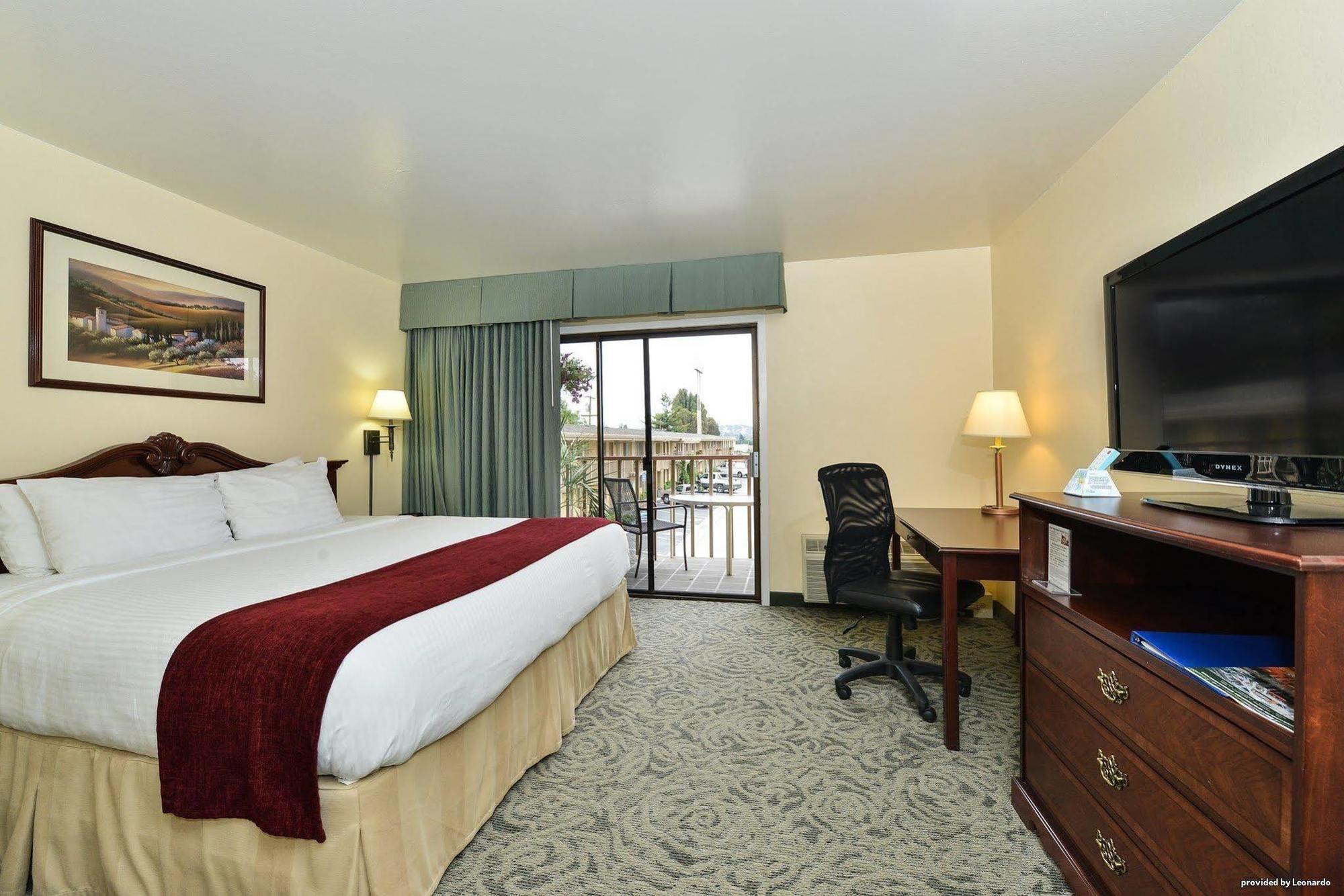 Western Hotel 3*