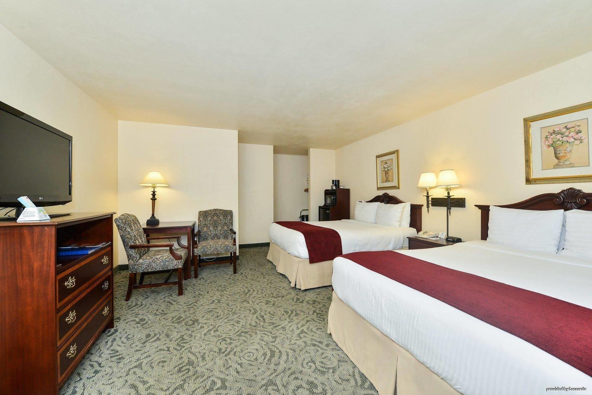 Hotel Western Petaluma